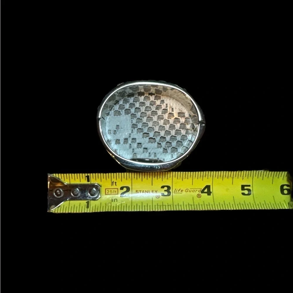 Gloria Vanderbilt Vintage Silver Tone Cuff Watch @7” around (needs battery)